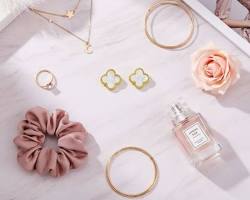 Why Everyone is Obsessed with Mother of Pearl Clover Earrings (And Where to Find Premium Anti-Tarnish Ones)